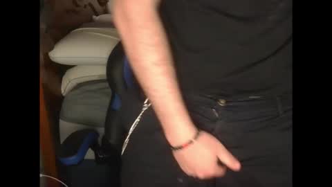 dylboi47 online show from October 17, 5:33 am