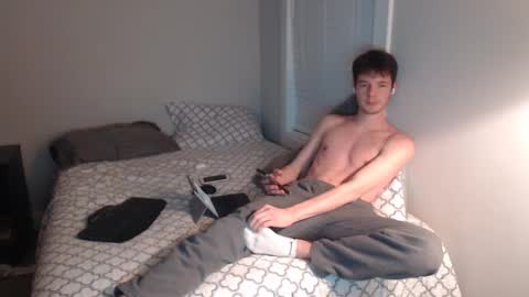 Snapshot of ealexk chatting on January 8, 4:02 am Alex online show from January 8, 4:02 am