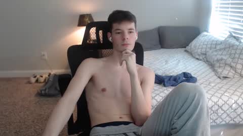 Snapshot of ealexk chatting on March 3, 6:50 pm Alex online show from March 3, 6:50 pm