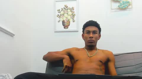 ebons_sexy online show from January 9, 3:26 am