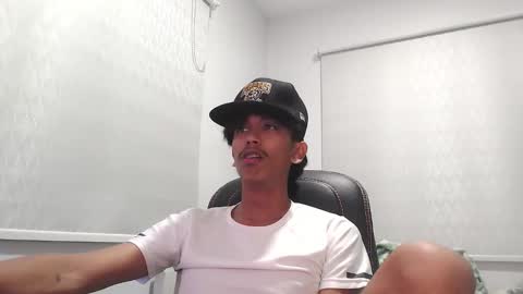 Snapshot of ebony_fuckboy chatting on October 28, 7:16 pm ebony_fuckboy online show from October 28, 7:16 pm