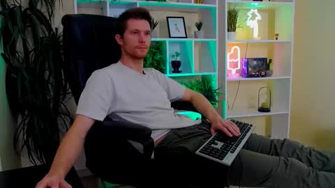 eddie_baker online show from March 6, 12:24 pm