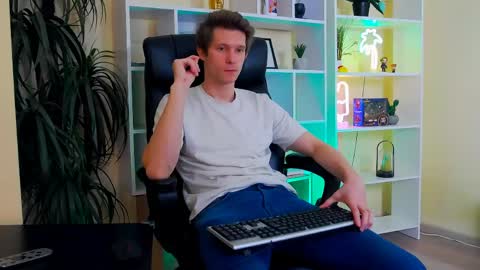 eddie_baker online show from April 14, 8:30 pm