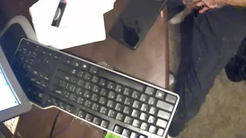 eddiemakina online show from February 11, 6:51 am