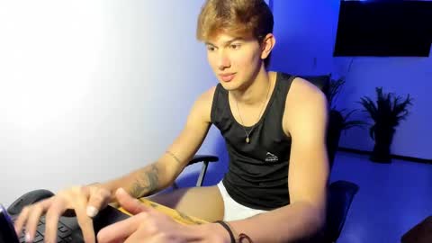Edecio Cardenas online show from September 18, 8:55 pm