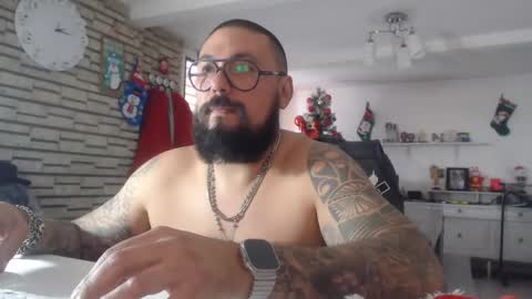 edgarram83 online show from December 15, 8:17 pm