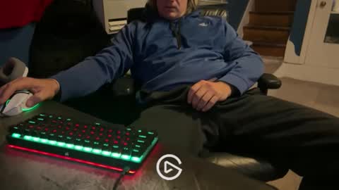 edgemeallnight online show from December 11, 11:43 pm
