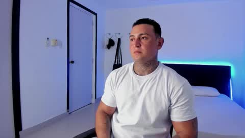 Eduar Wild online show from March 26, 4:27 am