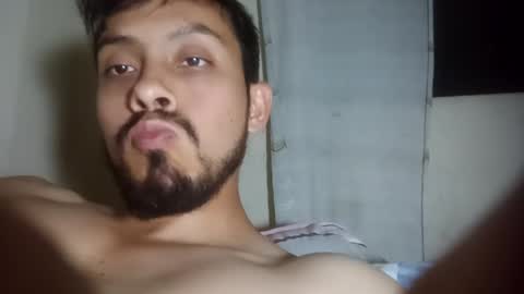 Snapshot of eduarfox96 chatting on January 11, 7:39 am Eduar online show from January 11, 7:39 am