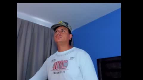 edwar_95 online show from January 19, 3:03 pm