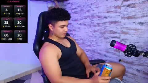 EDWARD CLARCK online show from January 9, 1:33 am