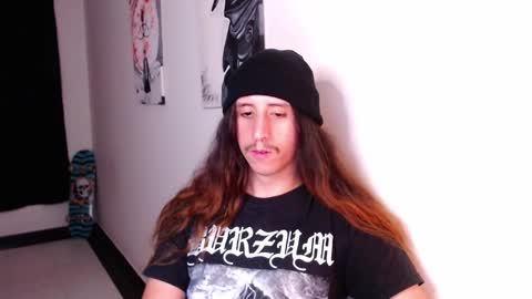 edward_chann online show from December 19, 6:23 am