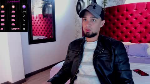 Snapshot of edward_maxx chatting on December 9, 4:01 am Eduardo online show from December 9, 4:01 am