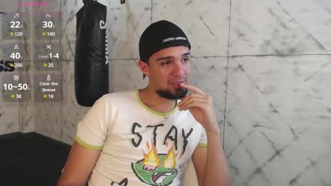 Snapshot of edward_maxx chatting on February 20, 1:03 am Eduardo online show from February 20, 1:03 am