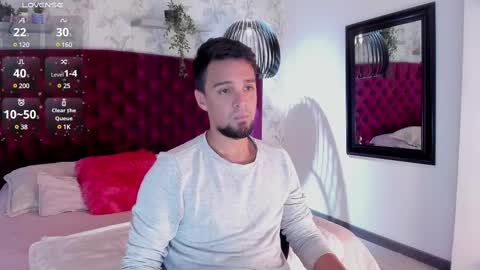 Snapshot of edward_maxx chatting on February 18, 3:42 am Eduardo online show from February 18, 3:42 am
