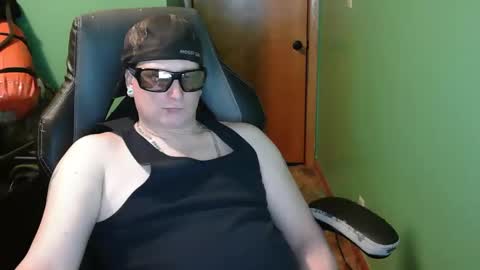 edwardaims_2please online show from March 30, 3:40 am