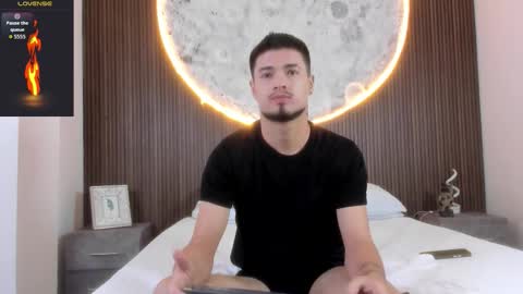 Edward Ross online show from December 17, 10:38 pm