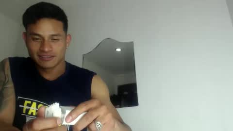 edwing0602 online show from April 6, 3:14 am