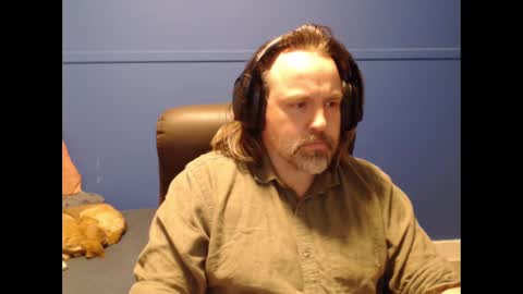 Eh Mac online show from November 9, 9:41 pm