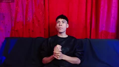 ehtan_brown online show from April 28, 2:49 am