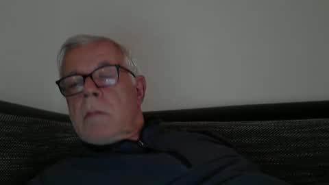 eisbaer1957 online show from December 21, 8:11 am