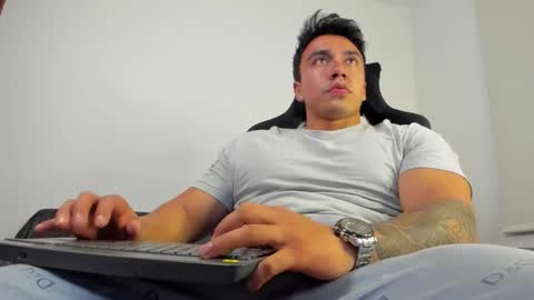 EITHAN CONOR online show from October 15, 12:51 am