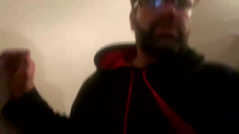 Snapshot of ejbooker11 chatting on December 14, 3:07 am PiedPiper online show from December 14, 3:07 am