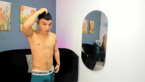 jonathan online show from July 8, 12:31 pm