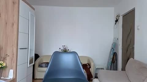 elchapoguzman95 online show from October 13, 9:26 am