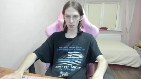 Snapshot of eleganc3 chatting on September 23, 7:02 pm eleganc3 online show from September 23, 7:02 pm