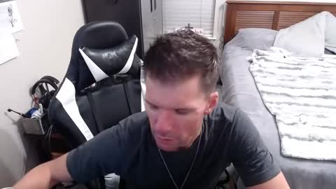 Walker online show from October 8, 5:56 am