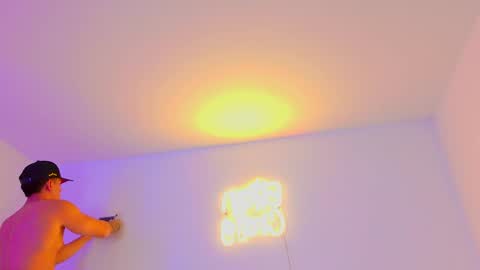 Elian online show from April 28, 3:39 pm