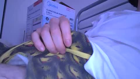 eliexavier123456789 online show from February 2, 6:42 pm