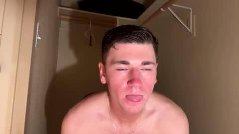 elijahkinky24 online show from May 16, 11:03 pm