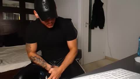 ElijahThorne online show from February 5, 9:49 am