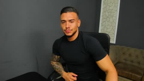 ElijahThorne online show from July 15, 5:14 am