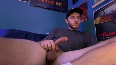 Snapshot of elliotsroom chatting on January 3, 9:25 am Elliot online show from January 3, 9:25 am