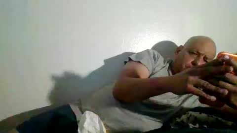 elmario24 online show from October 17, 8:29 am