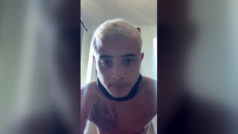 emanuelpintodecastro8040 online show from December 22, 6:49 pm