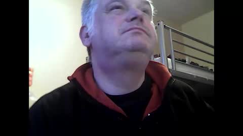 englishguysurrey online show from October 12, 6:29 am