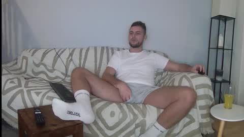 Englishladxxx online show from October 16, 1:35 am