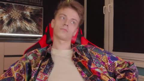 Enker online show from February 12, 6:25 pm