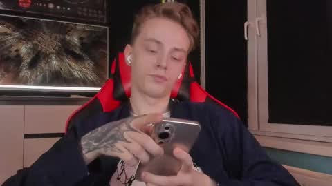 Enker online show from November 10, 4:56 pm