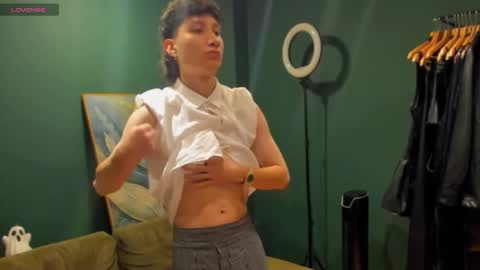 enzo_steel online show from October 19, 6:07 am