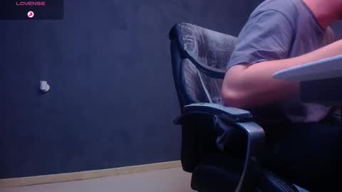 EnzoRace online show from January 11, 8:18 am