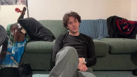 Snapshot of enzyme_ chatting on February 14, 4:47 am enzyme_ online show from February 14, 4:47 am