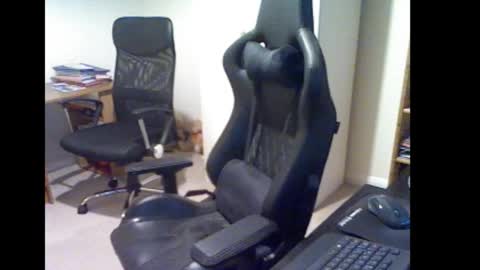 erasmus_d online show from October 14, 5:09 pm