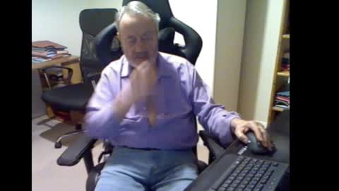 erasmus_d online show from November 5, 6:43 pm