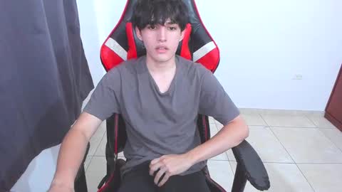 Snapshot of eren_tatakae chatting on September 30, 8:12 pm eren_tatakae online show from September 30, 8:12 pm