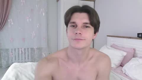 Eric Crush online show from March 1, 4:12 am